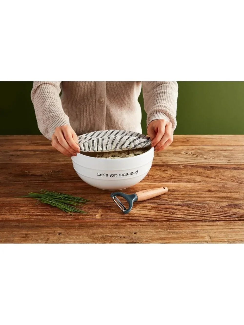 Charming Covered Mashed Potato Serving Set with Bowl & Peeler - Perfect for